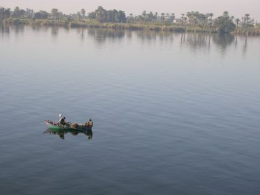 Tidlig morgen p den stille Nil.